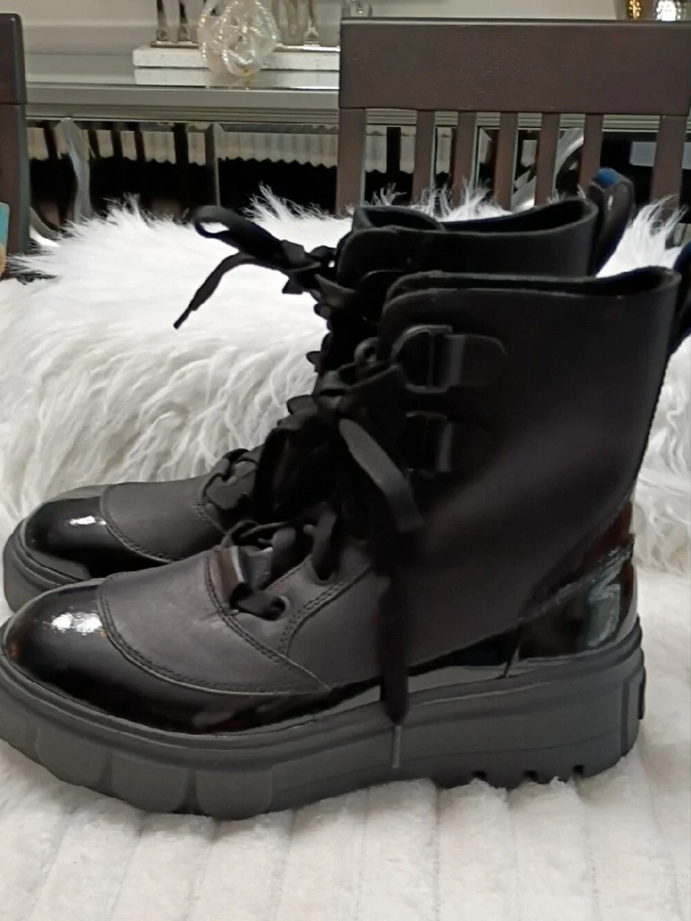 New Sorel Caribou X Women's Black Lace-Up Waterproof Chunky Platform Boots 11